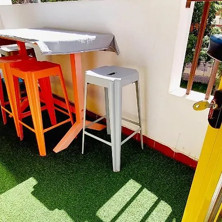 Modern In 67m² With Shared Pool דירה