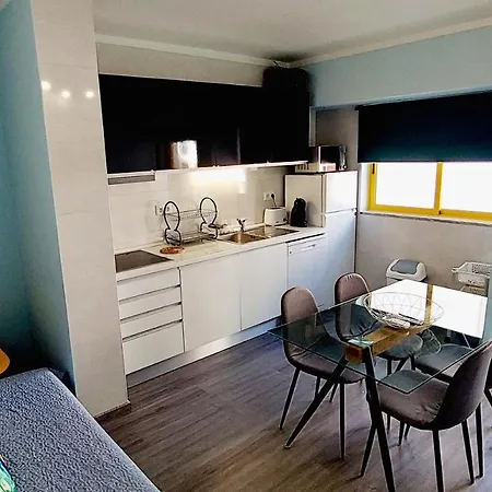 Modern In 67m² With Shared Pool 포티마오